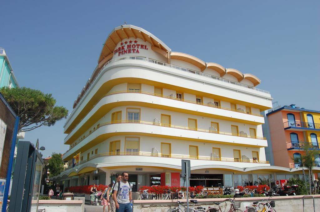 Park Hotel Pineta Caorle Exterior foto